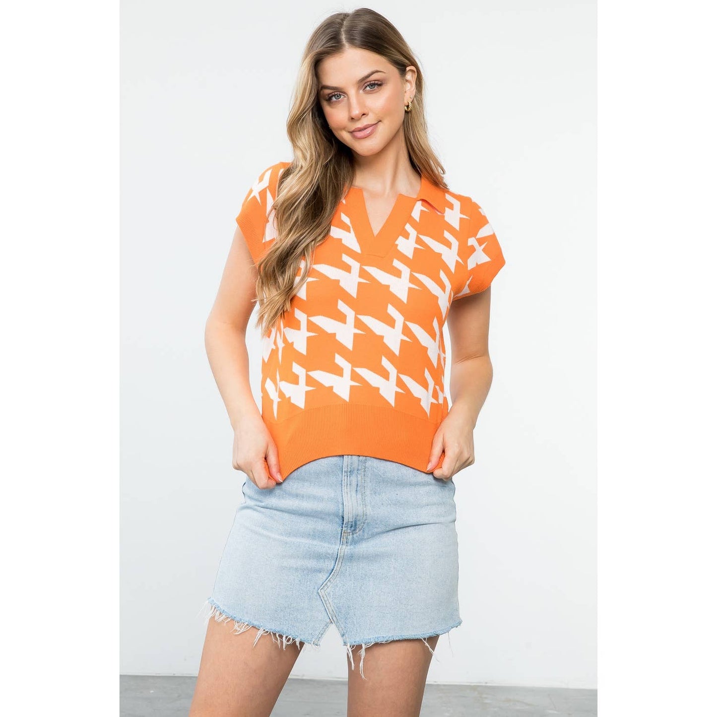 ORANGE COLLAR TOP