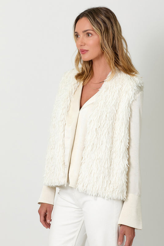 FURRY IVORY VEST