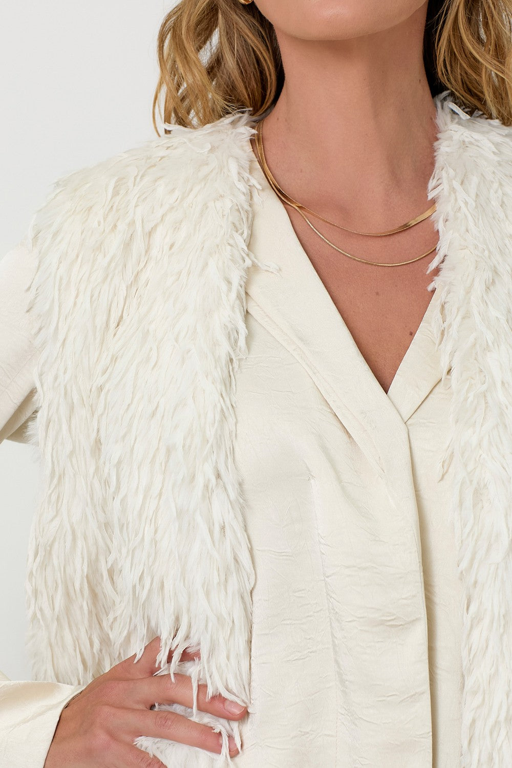 FURRY IVORY VEST