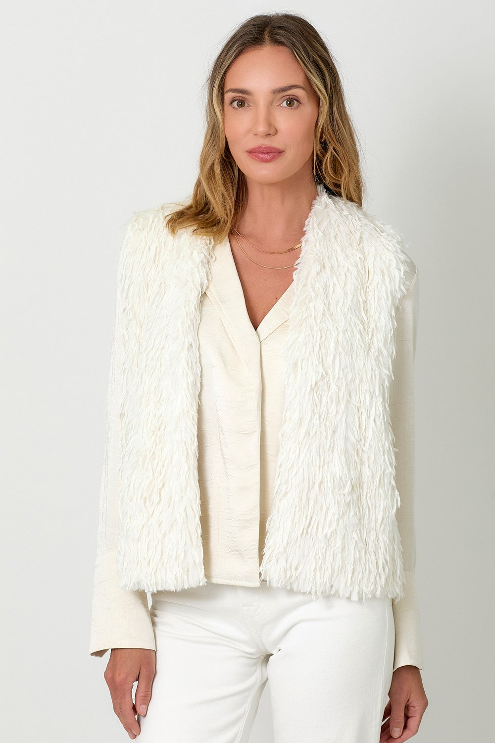 FURRY IVORY VEST