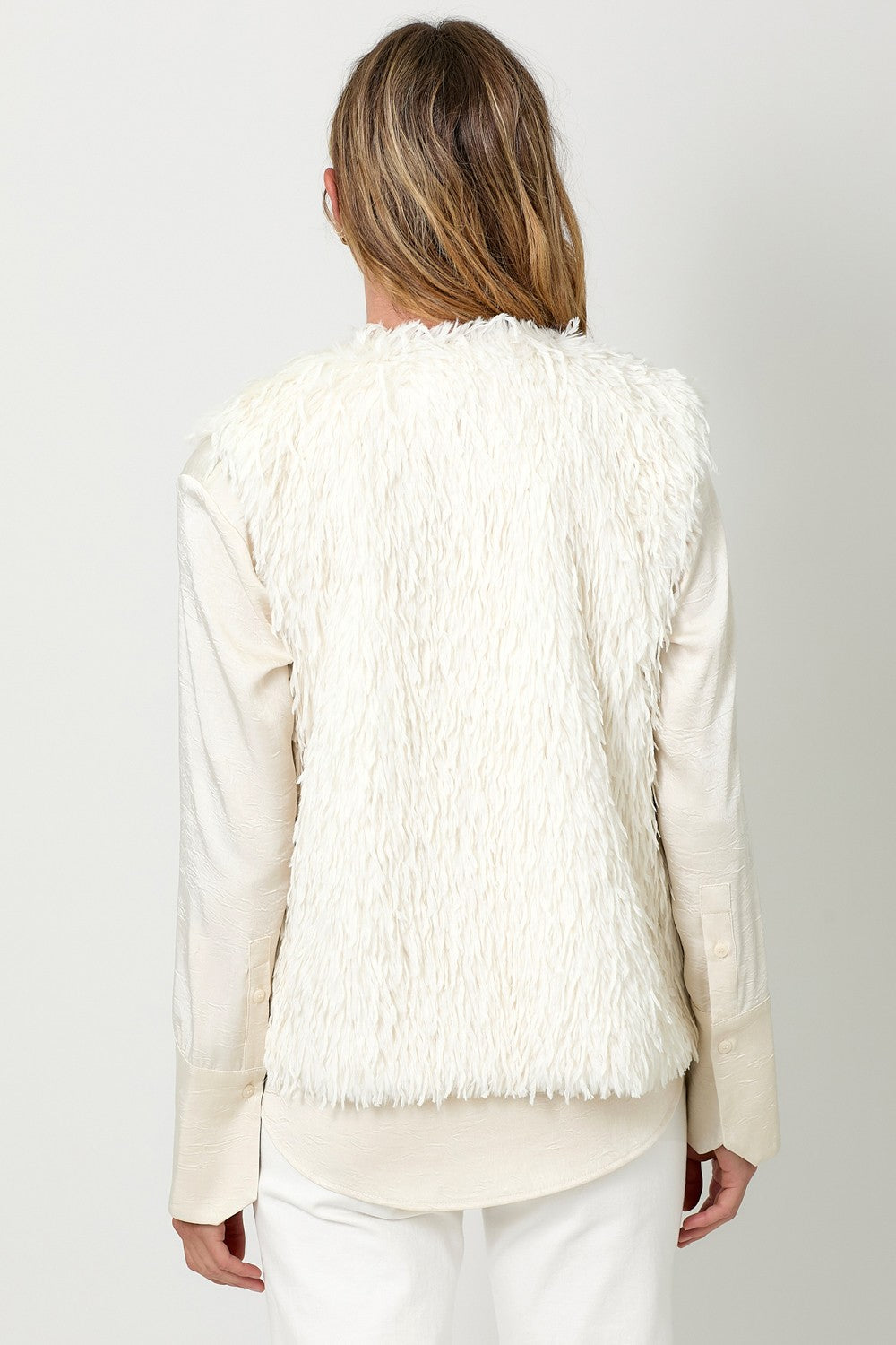 FURRY IVORY VEST