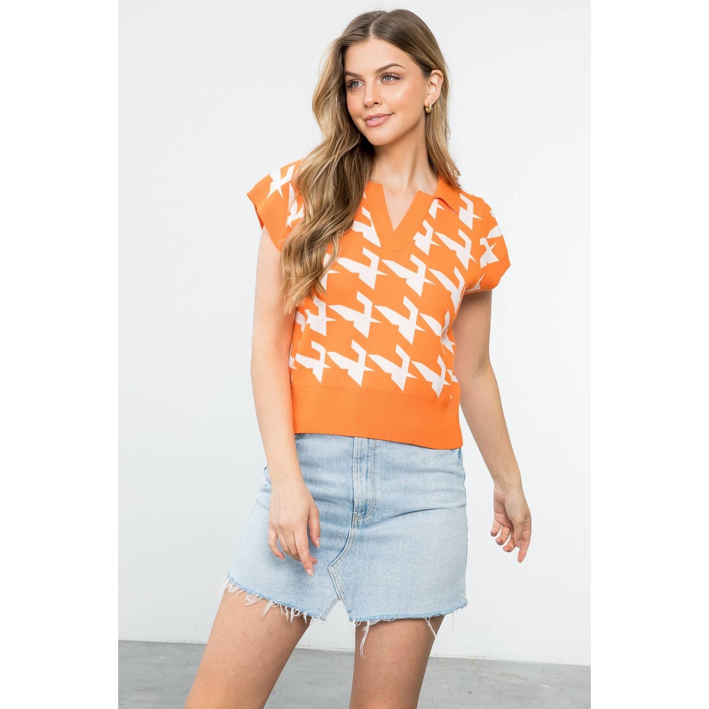 ORANGE COLLAR TOP