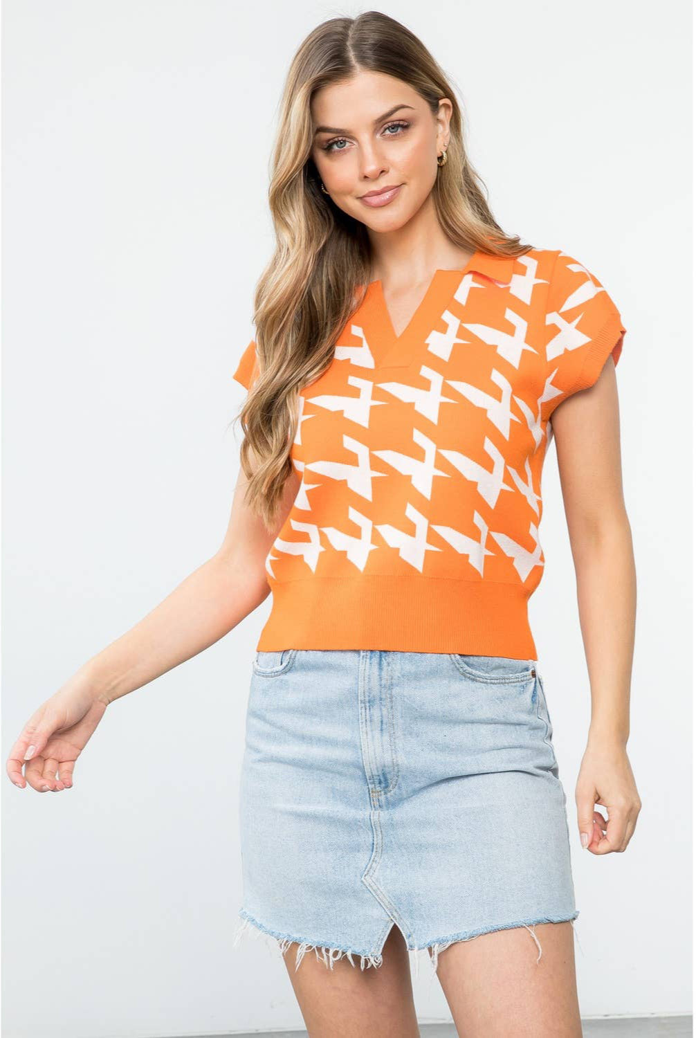 ORANGE COLLAR TOP