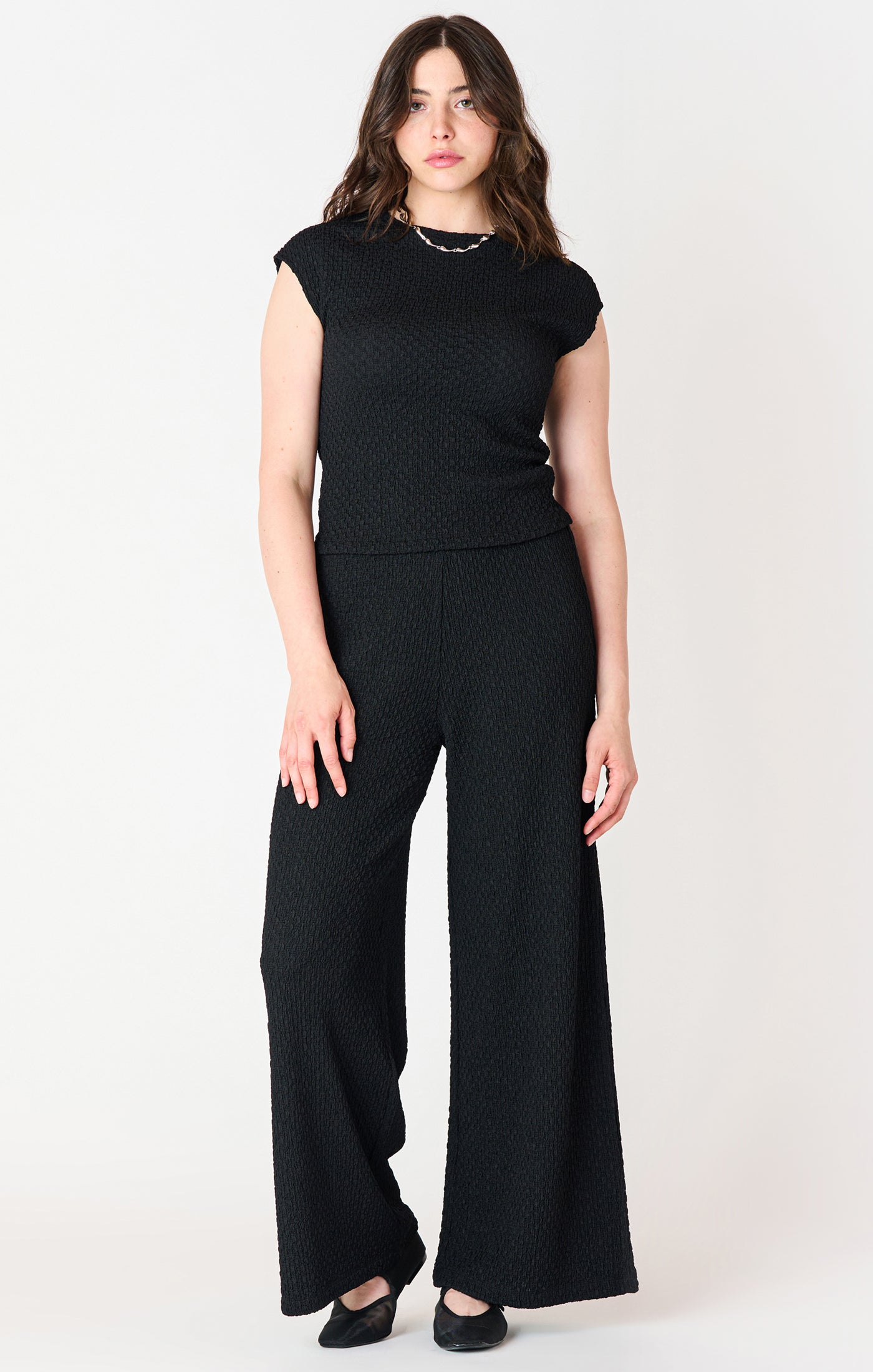 TEXTURED BLK WIDE LEG